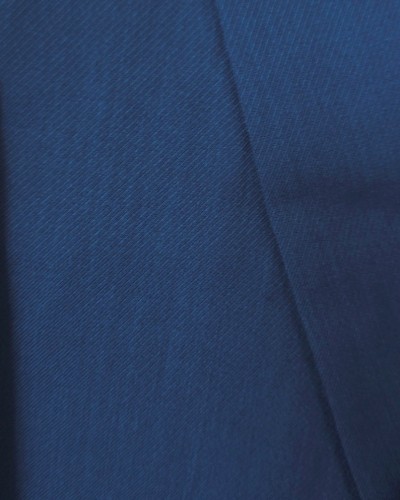 costume bleu marine clair