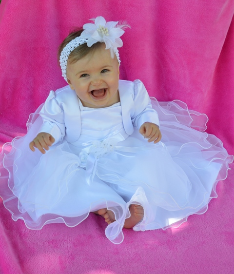 Robe blanche bébé fille pour baptême